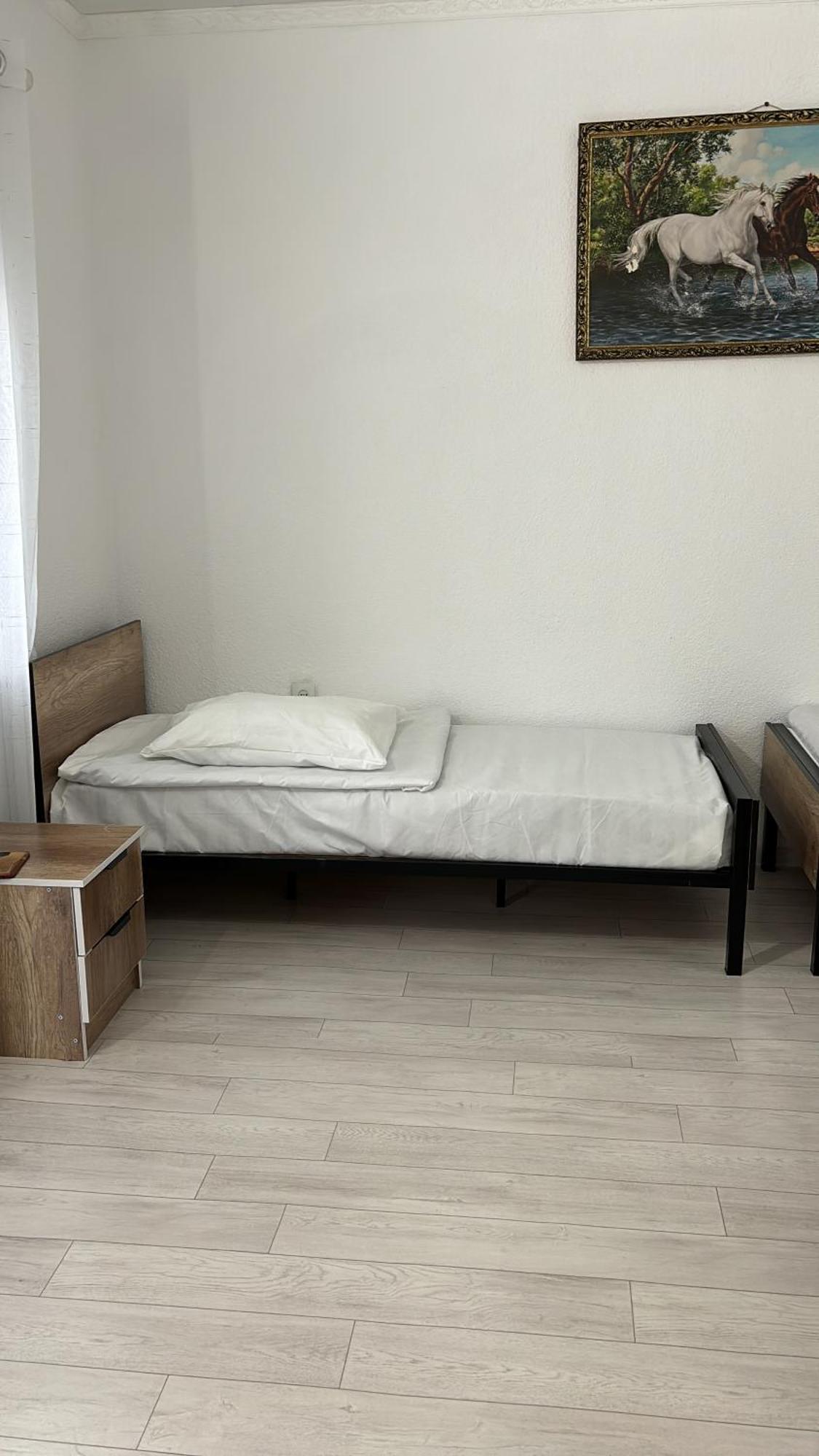 Hostel,Halal Хостел,Халал Tokmok Exterior foto