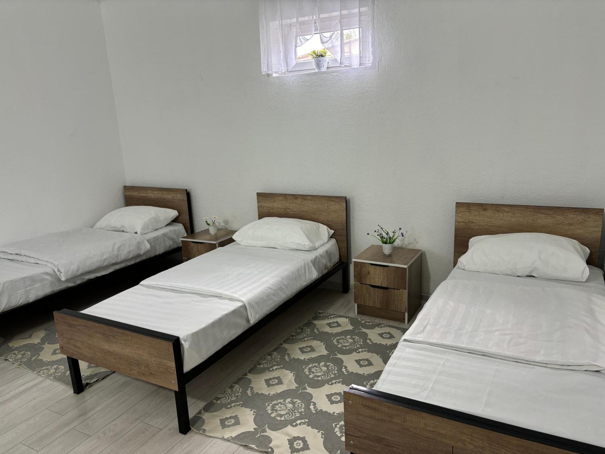Hostel,Halal Хостел,Халал Tokmok Exterior foto